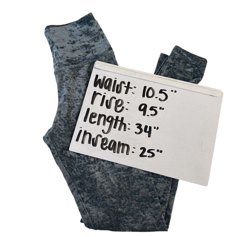 TNA Aritzia Crushed Velvet Legging - Picture 6 of 6